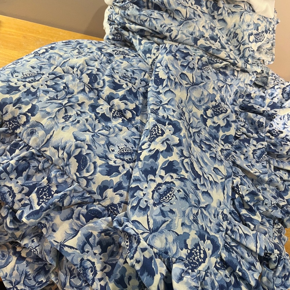 Vtg Laura Ashley Palace Garden Blue Floral Twin Comforter  Set Rev Stripe
